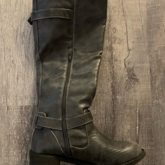 Grey Riding Boots - Picture 4 of 4